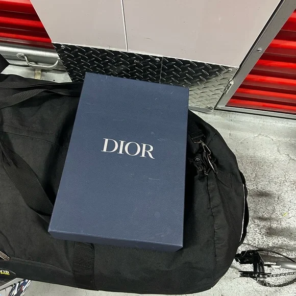 Christin Dior home wear kit. brand new very rare also comes with small tote bag - Picture 2 of 7